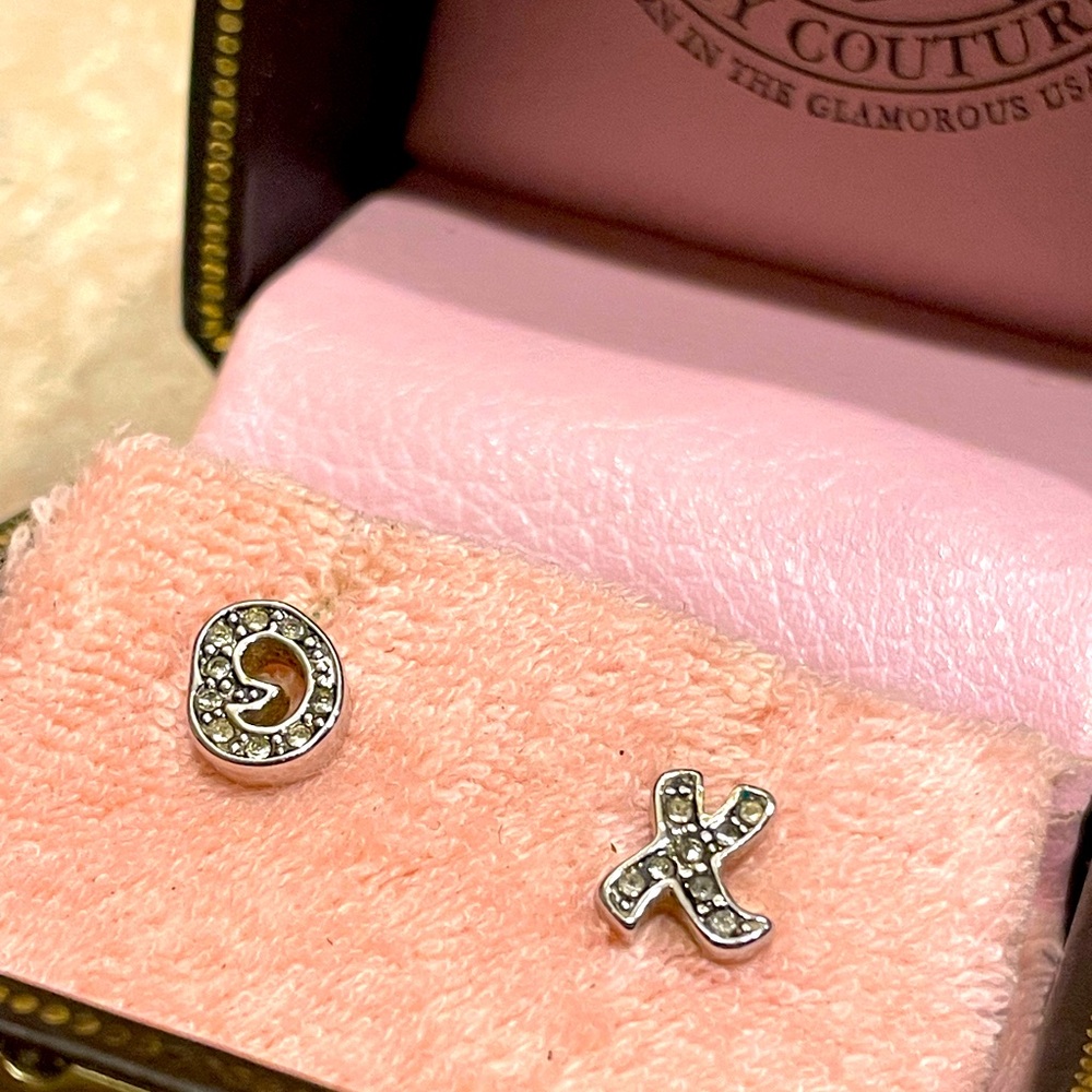 Juicy Couture Post Earrings